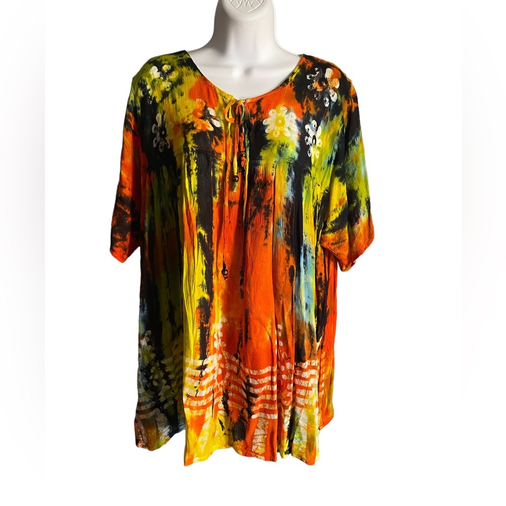 NWT. Hippie Blouse by Sacred Threads. BL/RD5. 218623
